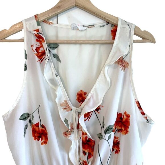 Sienna Sky Floral and Ruffles Top - Picture 2 of 4